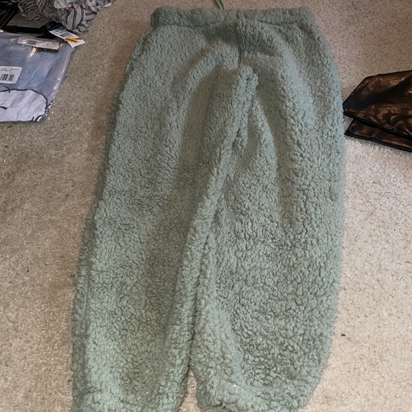 Crave Fame Plush jogger - Picture 7 of 7